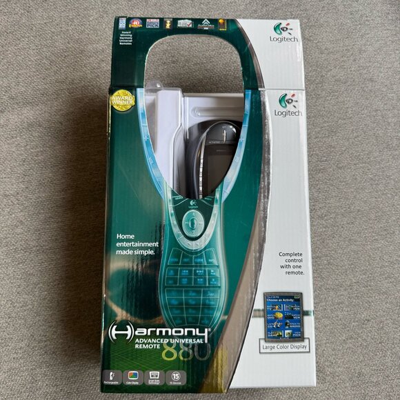 Logitech Harmony 880 Advanced Universal Remote Control Charging Dock New In Box - Picture 6 of 7